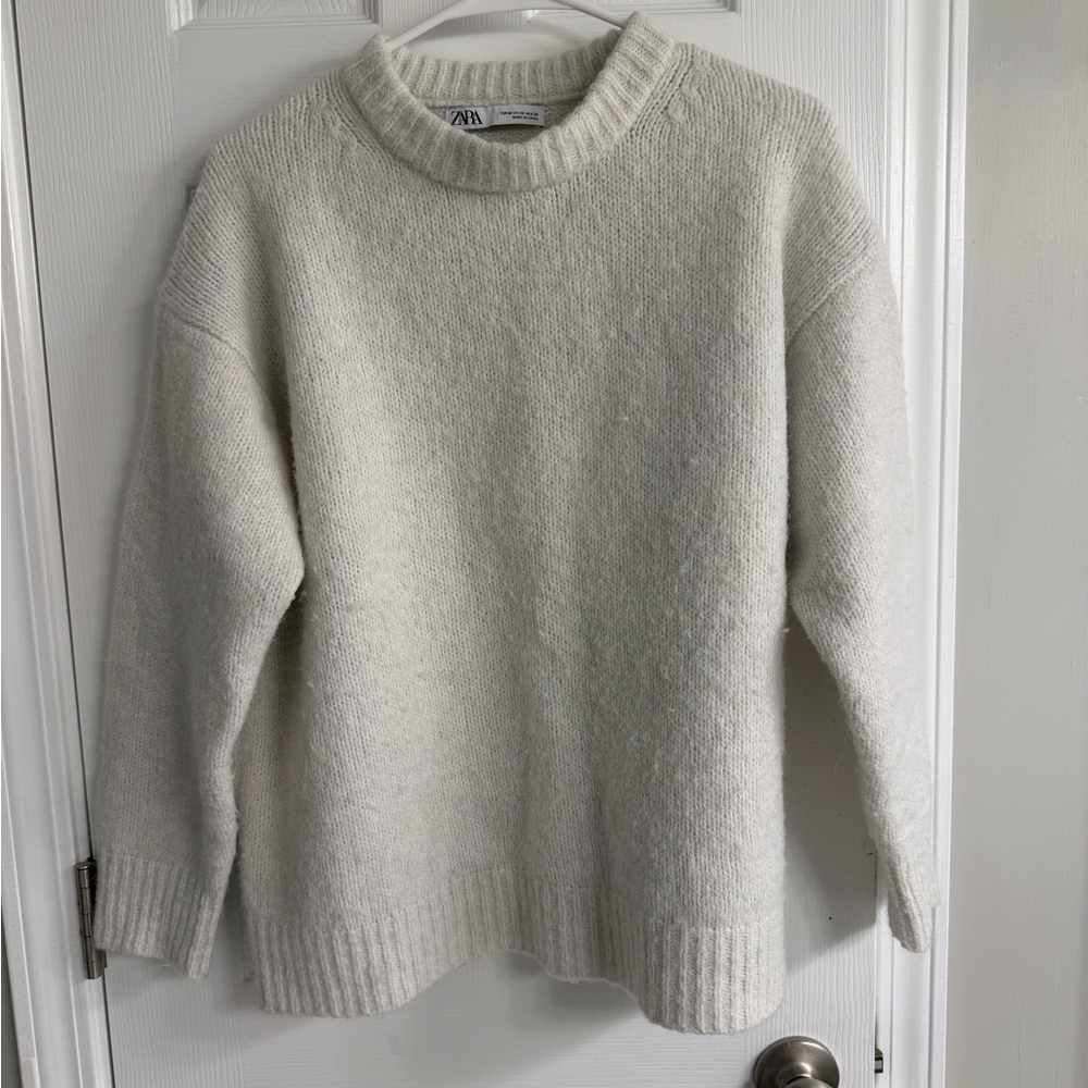 Zara Cozy Cream Sweater Size Medium - Picture 2 of 6